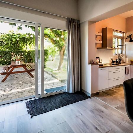 Emmy'S Guesthouse Спарти Екстериор снимка
