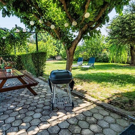 Emmy'S Guesthouse Спарти Екстериор снимка
